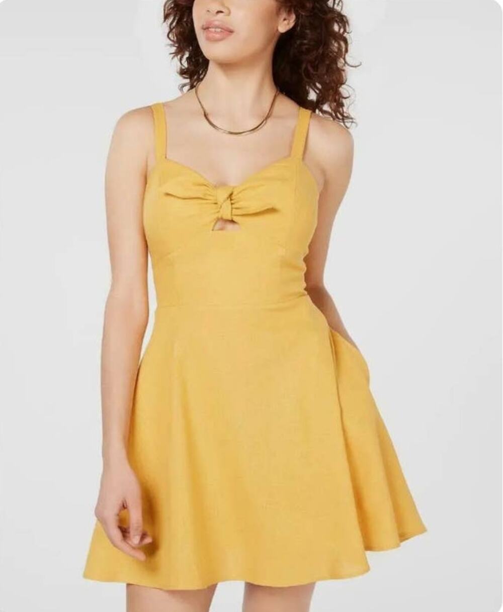 SPEECHLESS Yellow Spaghetti Strap Sweetheart Size m